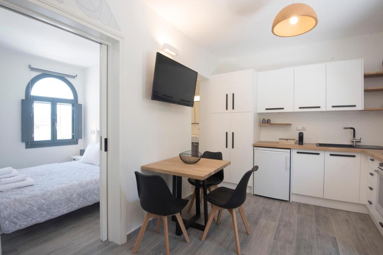 White New 1Bd House With Private Jacuzzi In Isterni Villa Isterni  Bagian luar foto