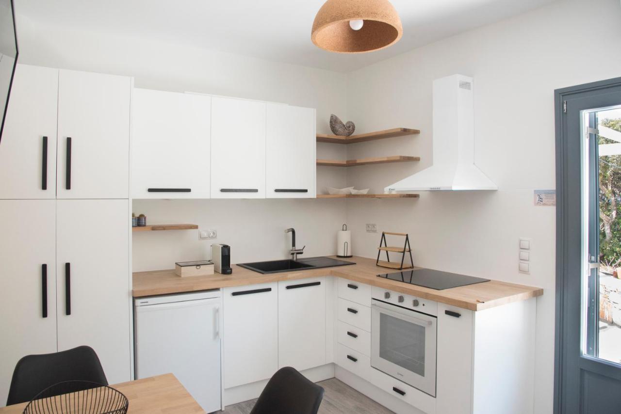 White New 1Bd House With Private Jacuzzi In Isterni Villa Isterni  Bagian luar foto